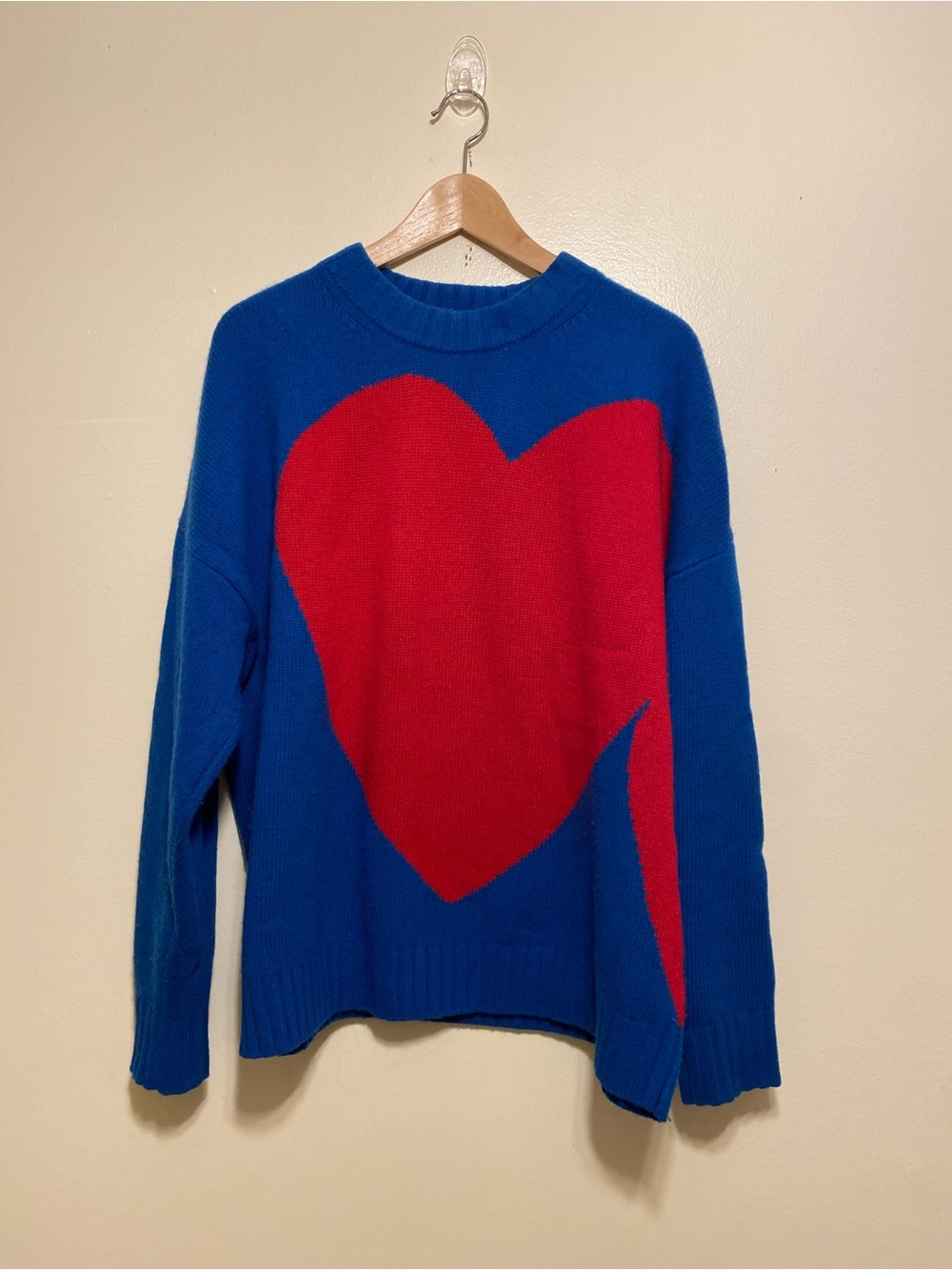 PLEASING LAMBWOOL Blue Sweater with Red Heart Motif Cozy Knit. Size M / L